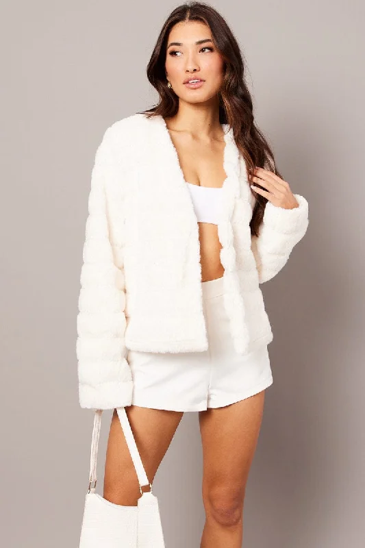 white-faux-fur-crop-jacket-oj5700-10w-2