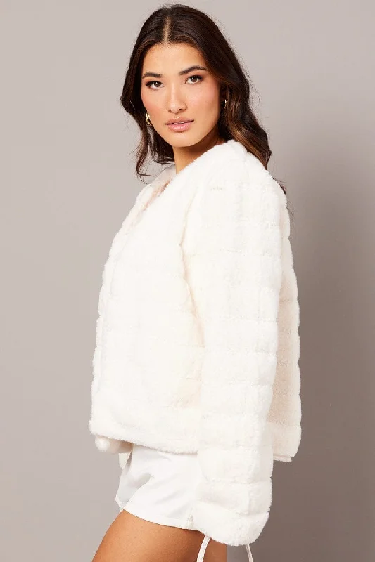 white-faux-fur-crop-jacket-oj5700-10w-2